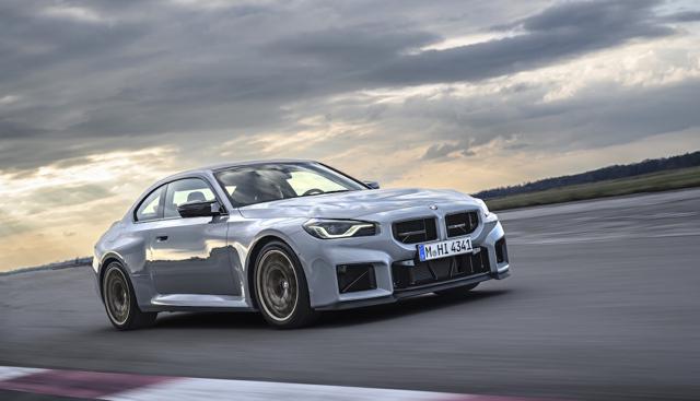 BMW M2 CS 2025: l’edizione speciale da 530 CV che riscrive le regole del piacere di guida
