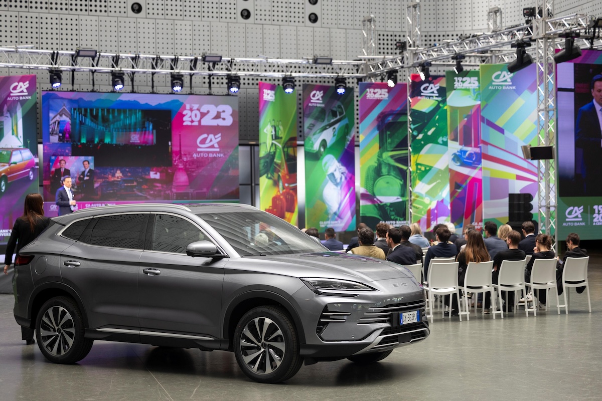 https://www.affaritaliani.it/static/upl2024/byd1/byd11.jpg