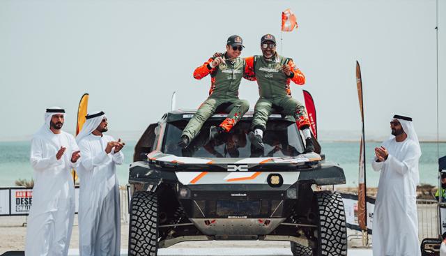 Dacia Sandriders trionfano ad Abu Dhabi: seconda vittoria nel Mondiale Rally-Raid