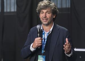 Padel, brutte notizie per l'ex Milan Demetrio Albertini. La sua societÃ  finisce in rosso, persi oltre 300 mila euro