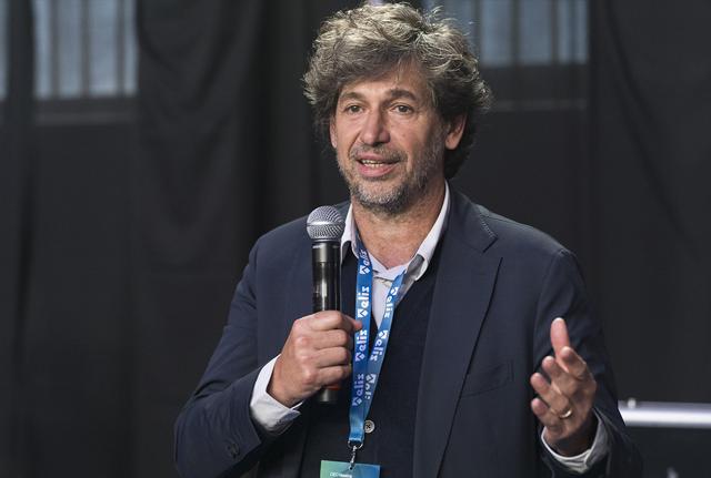 Demetrio Albertini Demetrio Albertini