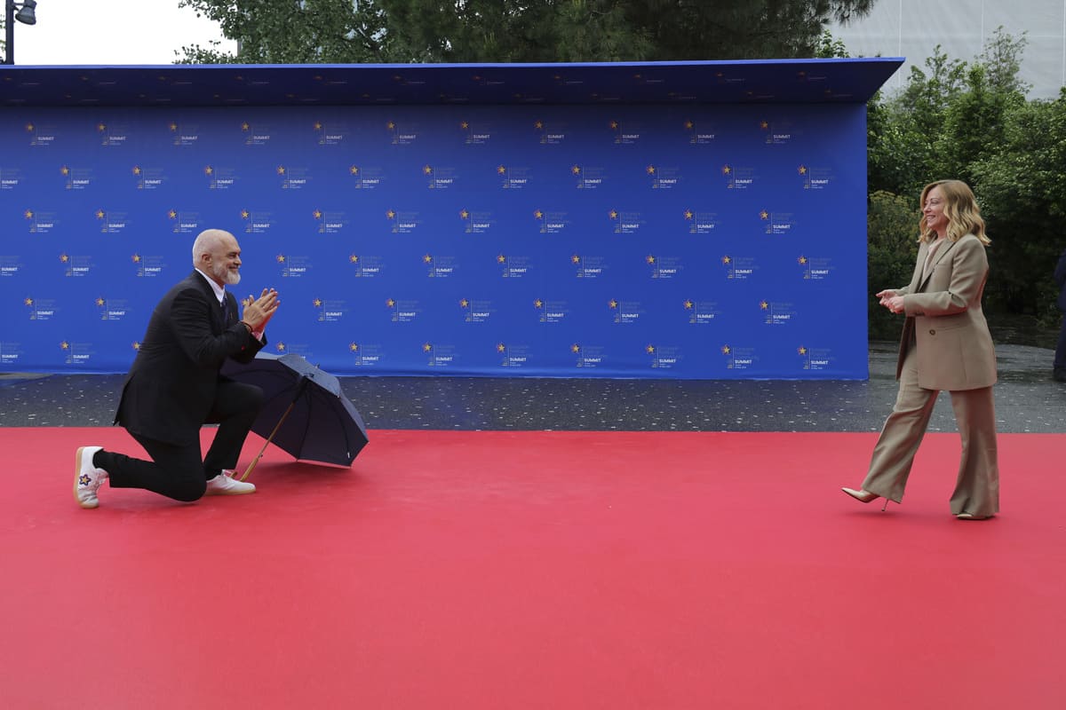https://www.affaritaliani.it/static/upl2024/edi-/edi-rama-e-giorgia-meloni75.jpg