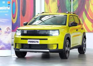 Nuova FIAT Grande Panda Hybrid: l’icona italiana torna nel cuore del segmento B