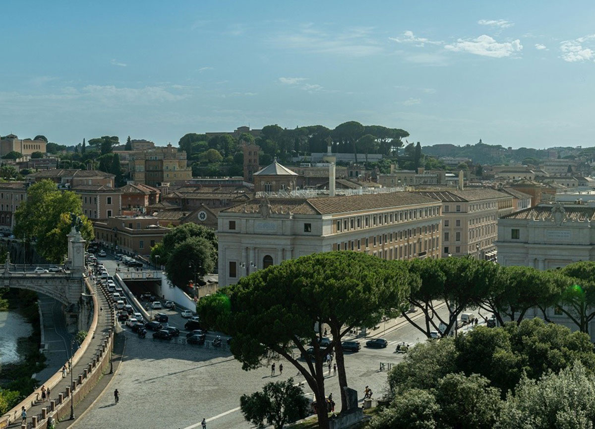 Il sottopasso del lungotevere a San Pietro Il sottopasso del lungotevere a San Pietro