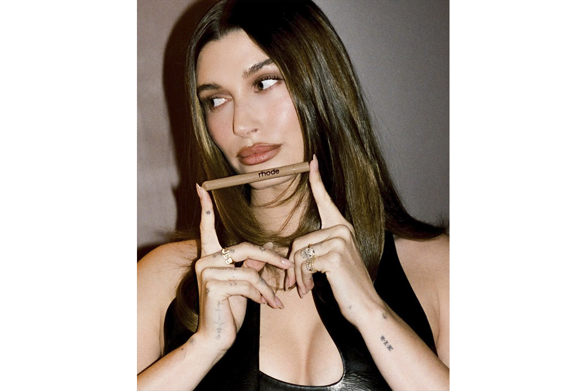 Hailey Bieber 