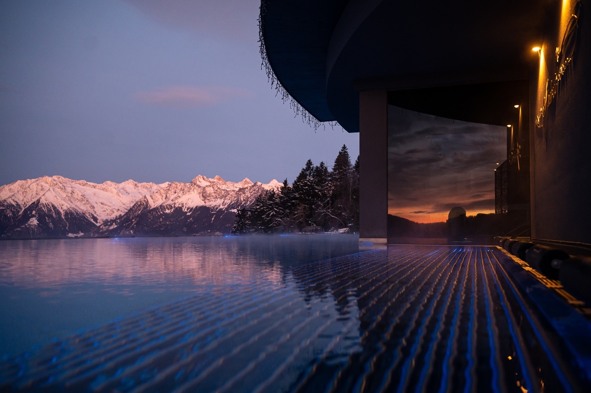 Hotel Chalet Mirabell piscina Hotel Chalet Mirabell piscina