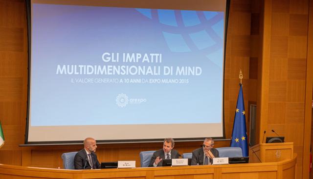 Igor De Biasio e Valerio De Molli con Francesco Giorgino Igor De Biasio e Valerio De Molli con Francesco Giorgino
