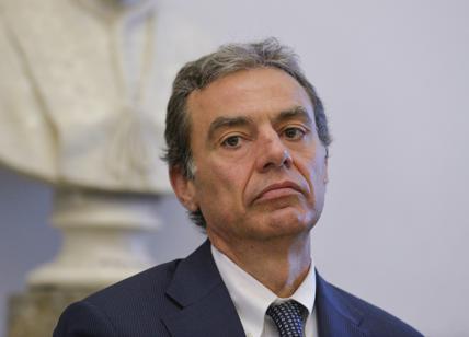 Che cosa c’è dietro le tensioni tra gli 007 e Palazzo Chigi: la sfida dell’intelligence economica