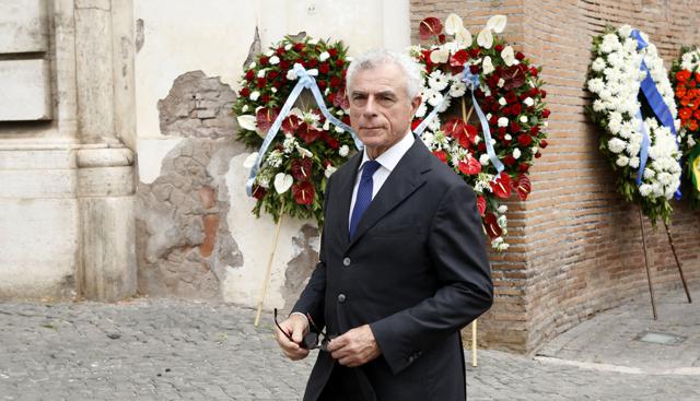 Mauro Moretti, Mauro Moretti,