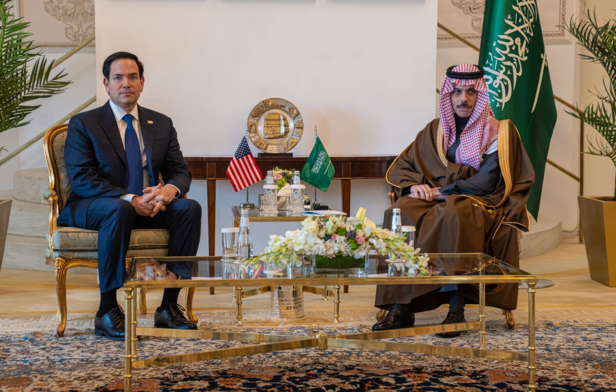 Riad, il vertice Usa-Russia per negoziare sull'Ucraina Riad, il vertice Usa-Russia per negoziare sull'Ucraina