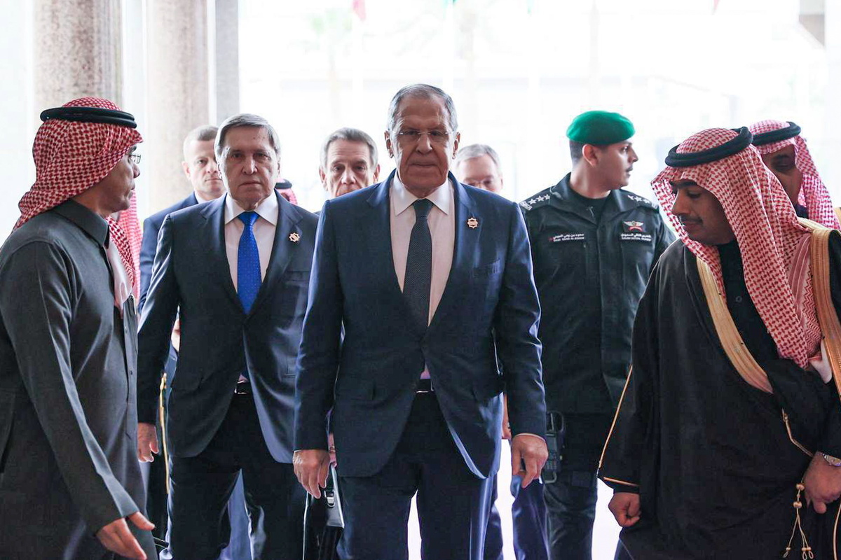 Riad, il vertice Usa-Russia per negoziare sull'Ucraina Riad, il vertice Usa-Russia per negoziare sull'Ucraina