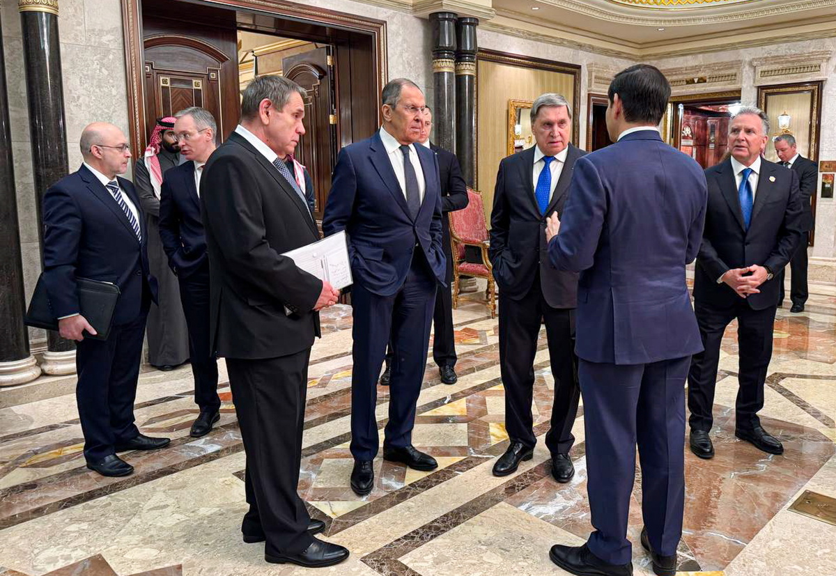 Riad, il vertice Usa-Russia per negoziare sull'Ucraina Riad, il vertice Usa-Russia per negoziare sull'Ucraina