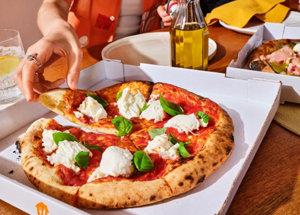 La pizza non Ã¨ piÃ¹ un piacere per le tasche degli italiani, prezzi folli in tutto il Paese. E la cittÃ  piÃ¹ cara non Ã¨ Milano