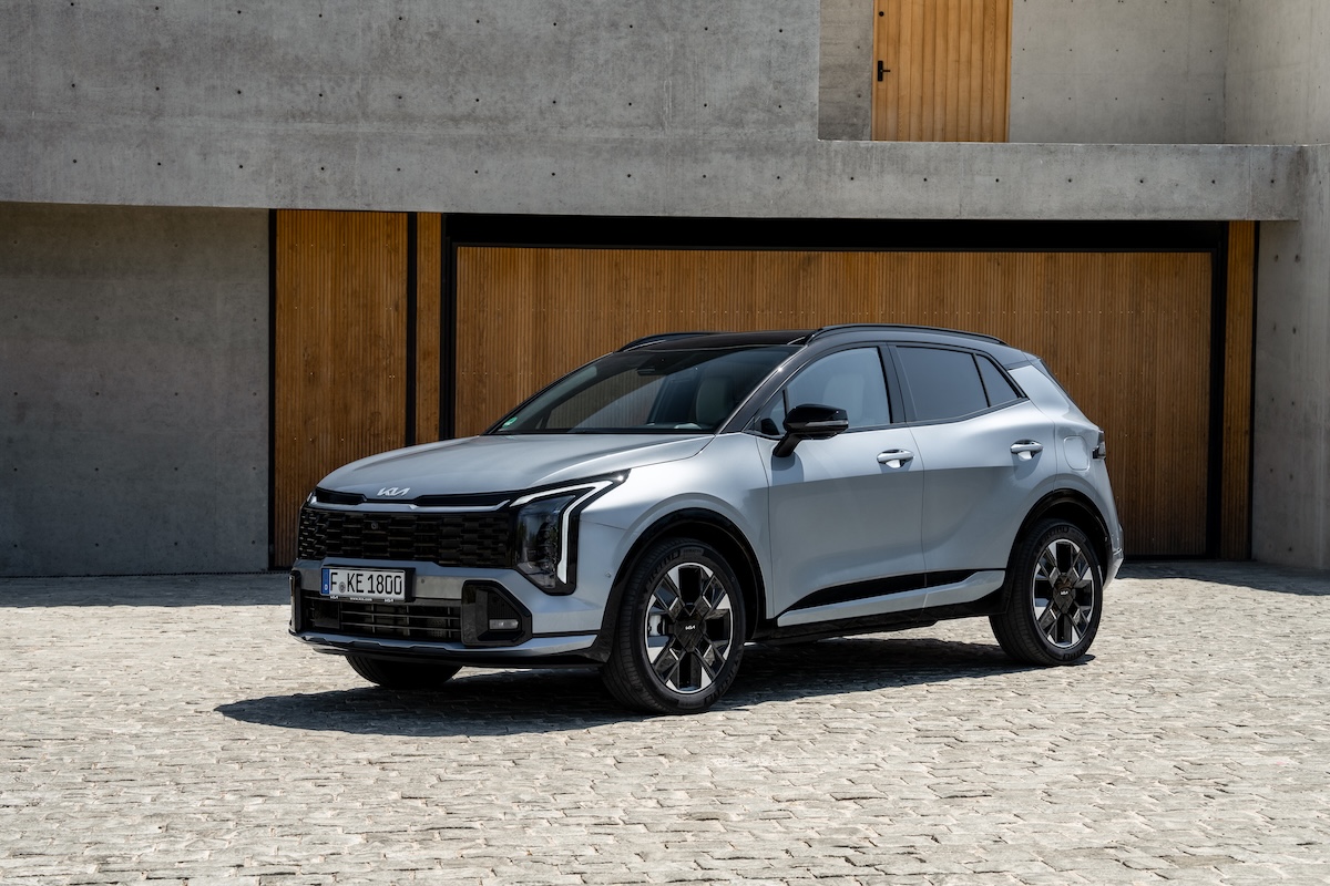 Nuovo Kia Sportage 2025: design, tecnologia e motori ibridi per il C-SUV più evoluto di sempre