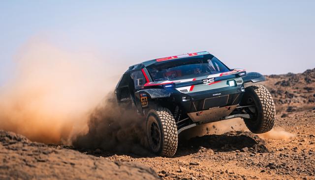 Dacia Sandriders al debutto in Sudafrica: obiettivo vittoria nel Rally-Raid tra savana, ghiaia e fitta boscaglia