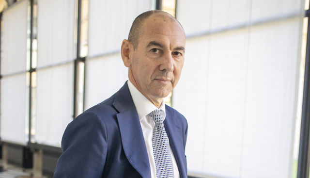 Mediobanca, Osservatorio Compass: un italiano su tre pronto a cambiare auto