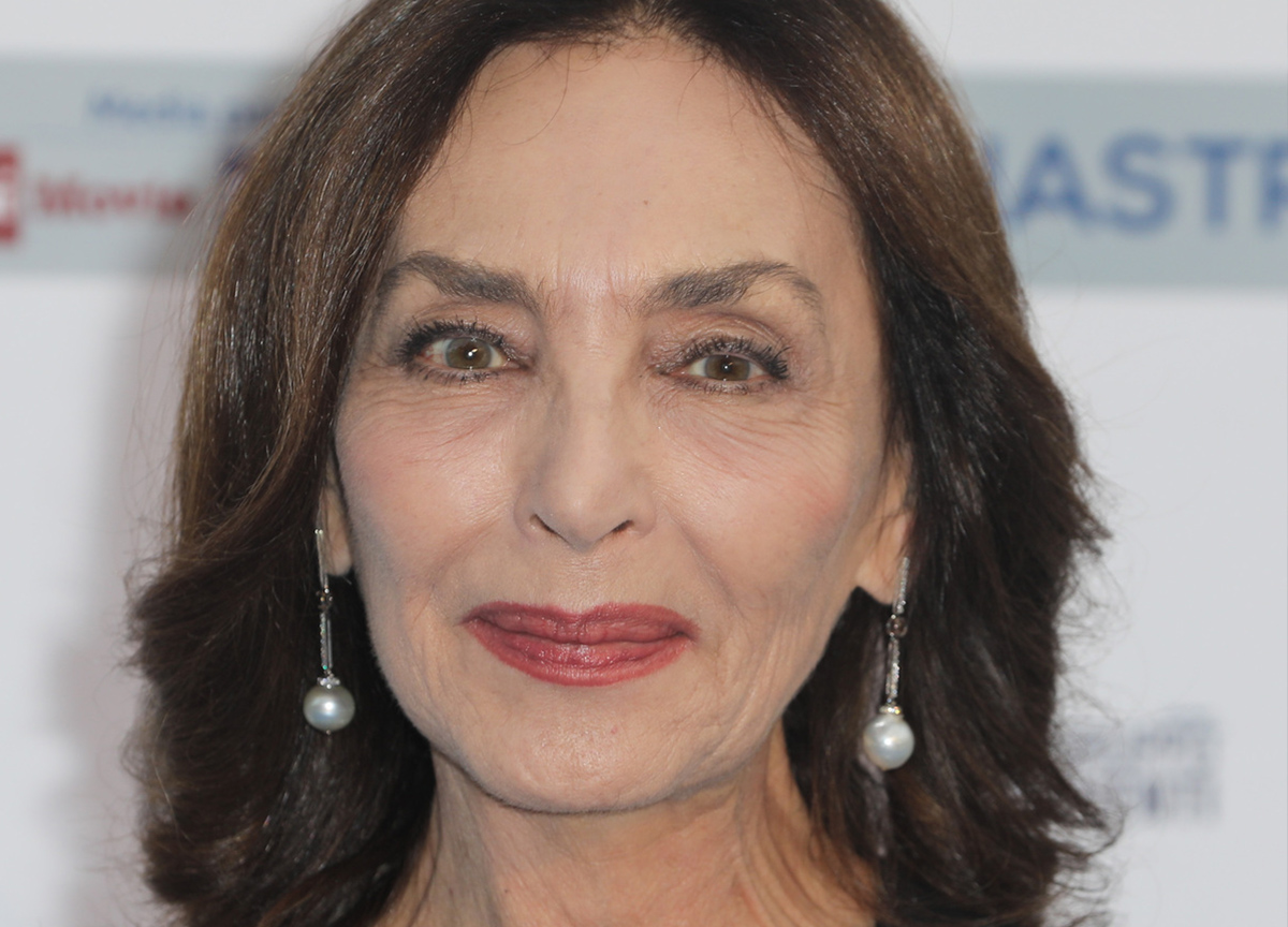 Maria Rosaria Omaggio Maria Rosaria Omaggio