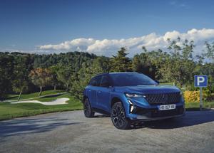 Nuovo Renault Austral 2025: piÃ¹ comfort, stile e tecnologia full hybrid