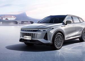 OMODA 9 Super Hybrid debutta in Italia: lusso, potenza e zero compromessi
