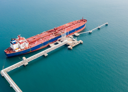 Dopo la crisi in Venezuela, alta tensione Usa-Russia: Trump sequestra la petroliera Marinera. Ira di Mosca