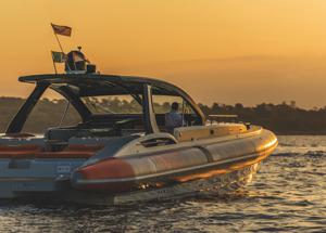 20 anni di PIRELLI Speedboats: design, performance e passione in mare con Sacs Tecnorib
