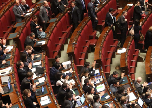 Il centro che non c'è: politica, bisogni e la sfida di una nuova riconoscibilità di Raffaele Volpi