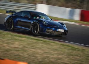 Porsche 911 GT3 da record: sul Nürburgring è l’auto di serie manuale più veloce di sempre -VIDEO-