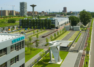 Siemens e Microsoft portano lâ€™IA nellâ€™industria italiana: "Il vero gap Ã¨ nelle competenze. Il rischio Ã¨ lasciare troppe persone indietro"