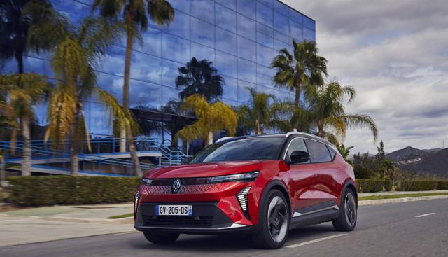 Renault Scenic E-Tech electric, la sicurezza prima di tutto grazie a tecnologie evolute e soluzioni intelligenti