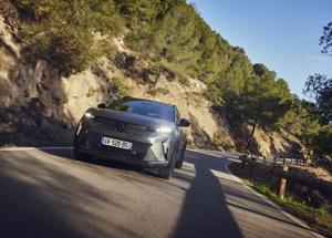 Renault Scenic E-Tech electric: comfort e piacere di guida senza compromessi