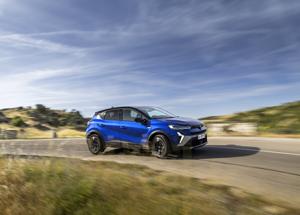 Renault E-Tech 160: il full hybrid evoluto che migliora prestazioni ed efficienza