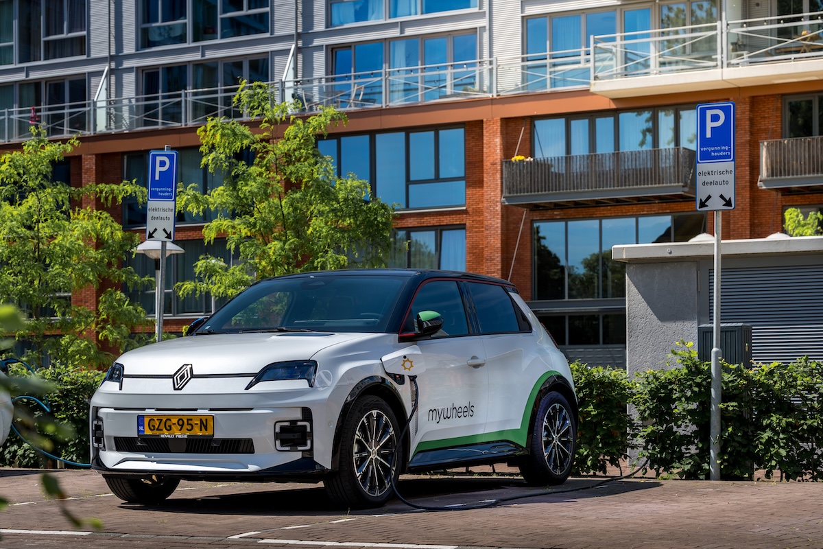 Utrecht Energized: parte il primo car sharing V2G d'Europa con Renault, MyWheels e We Drive Solar