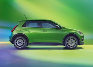 Renault 5 E-Tech Electric Five 2025: la city car elettrica che conquista l’Europa