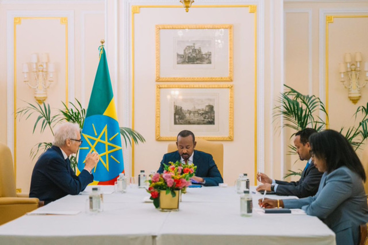 Il primo ministro d'Etiopia Abiy Ahmed incontra Pietro Salini Ceo Webuild Il primo ministro d'Etiopia Abiy Ahmed incontra Pietro Salini Ceo Webuild