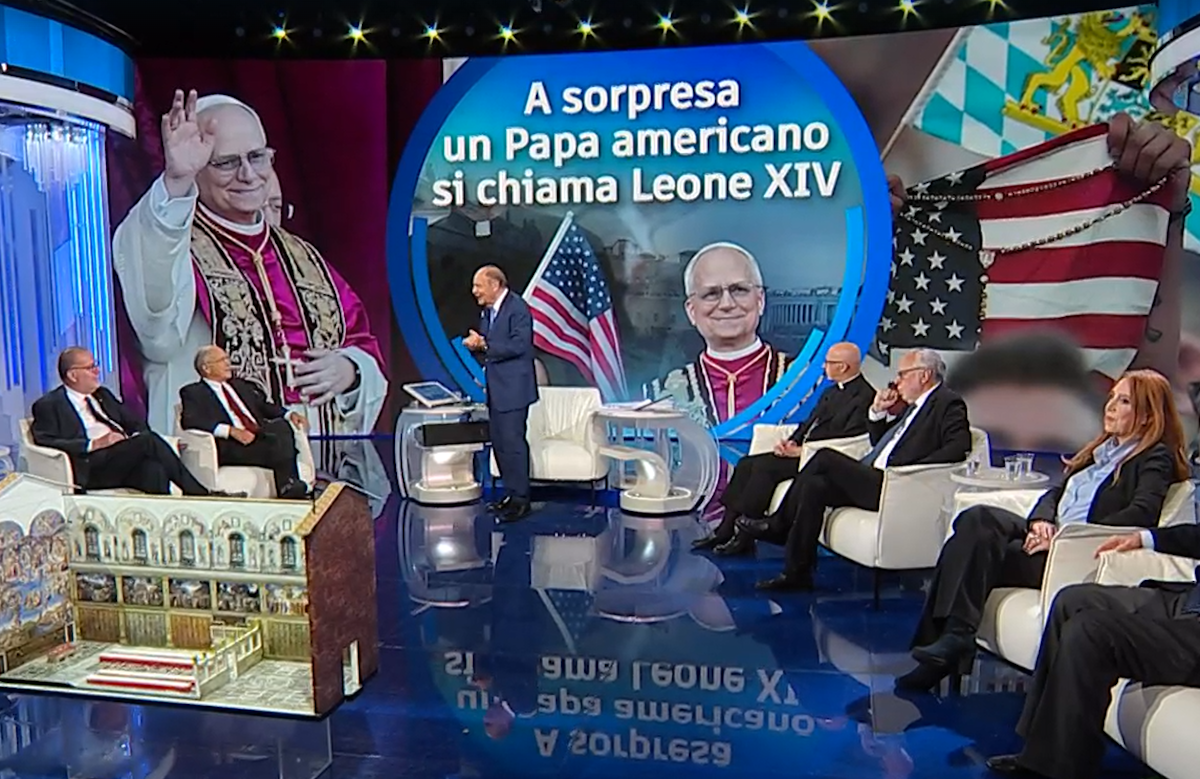 https://www.affaritaliani.it/static/upl2024/spec/special-porta-a-porta-papa-leone-xiv.png