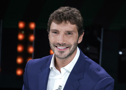 Stefano De Martino debutta in streaming: il piano della Rai per rilanciare il varietà non passa dalla prima serata