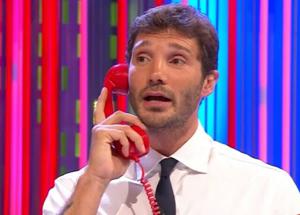 Affari Tuoi, la mossa della Rai per salvare Stefano De Martino da La Ruota della Fortuna. Il piano