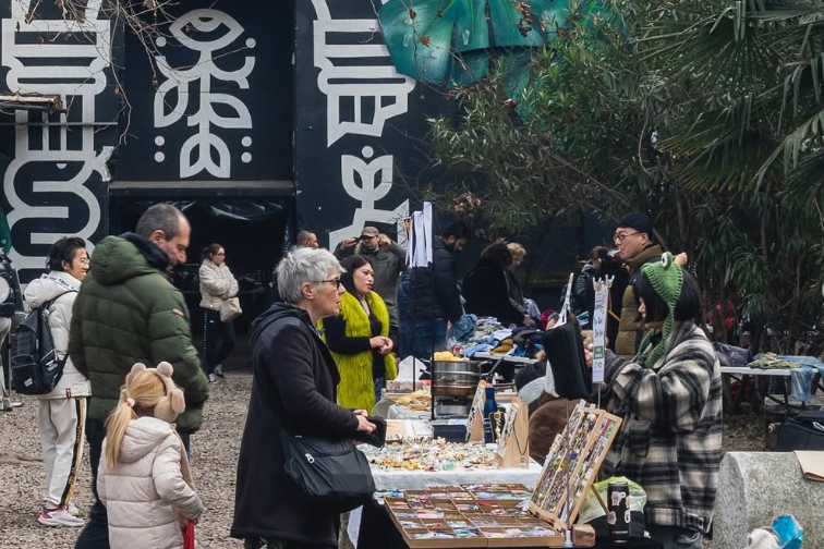 Mercato del Baratto, da un espositore esterno Mercato del Baratto, da un espositore esterno