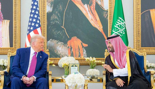 Riad, il principe ereditario Mohammed bin Salman accoglie il presidente Donald Trump Riad, il principe ereditario Mohammed bin Salman accoglie il presidente Donald Trump