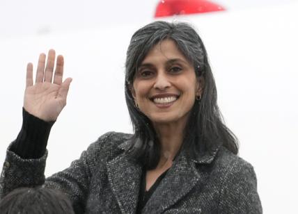 Groenlandia, caos per la visita di Usha Vance e Mike Waltz: "Così gli Usa diventano altamente aggressivi"