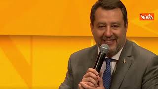 Salvini contestato al Festival dell'Economia di Trento: "Non avete capito niente della vita"