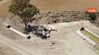 Emergenza siccitÃ  in Sicilia, interi campi bruciati a Enna, le immagini dal drone