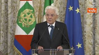 Mattarella: "Esercito testimonianza di fedeltà a principi democratici"