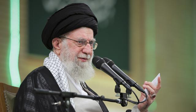 Iran-Israele e lo scontro sul nucleare, l'esperto: "Teheran ha ancora i mezzi per costruire l'atomica". Ecco perchè