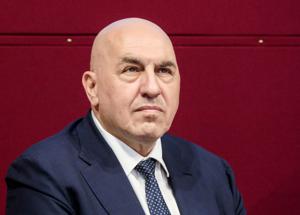 Crosetto, il ministro della Difesa scommette sui numeri ma l'investimento nello studio contabile Co.Pro.Spe non Ã¨ un grande affare