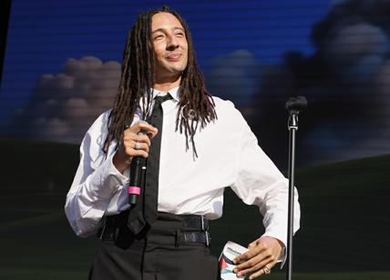 Milano-Cortina, esplode anche il caso Ghali. Abodi: "Non esprimerà il suo pensiero sul palco". Le opposizioni: "E' censura"