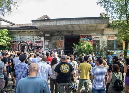 Leoncavallo, il Pd alla manifestazione? "Valuteremo". Piantedosi: "Toccherà anche a CasaPound"