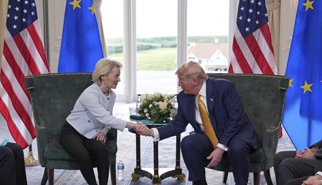 Ursula Von Der Leyen e Donald Trump