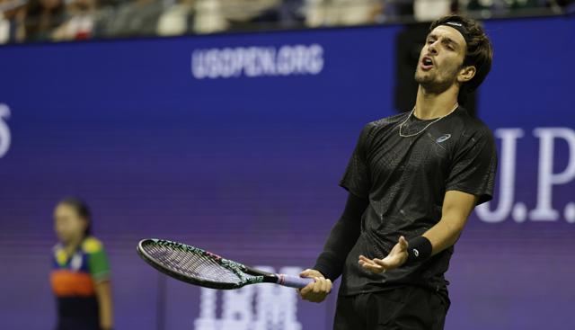 Musetti oggi è fuori dalle Atp Finals: Auger Alliassime vola - Sinner distrugge Zverev: Jannik tra sorpasso ad Alcaraz e 'aiutino' a Lorenzo