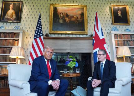 Groenlandia, Londra tratta con l'Ue per l'invio di militari. I Paesi nordici smentiscono Trump: "Intorno all'isola nessuna nave russa o cinese"